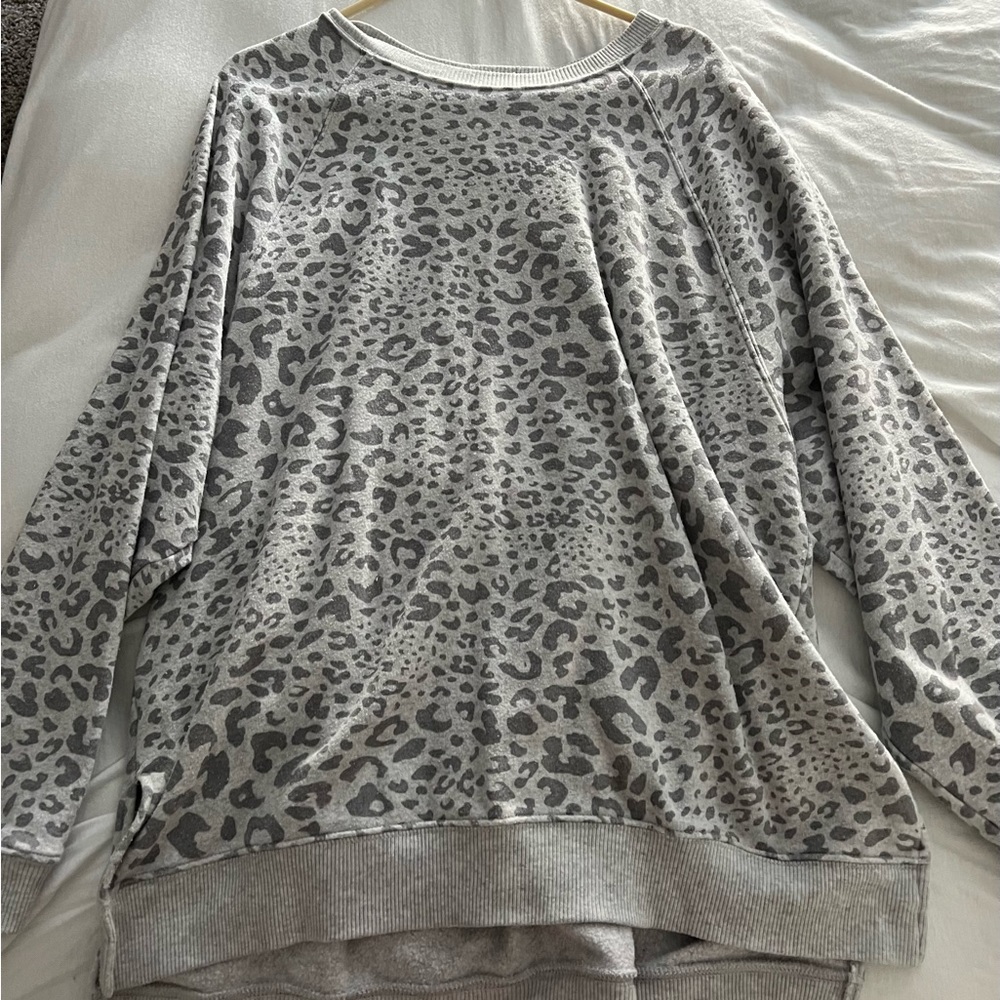 American eagle crew neck